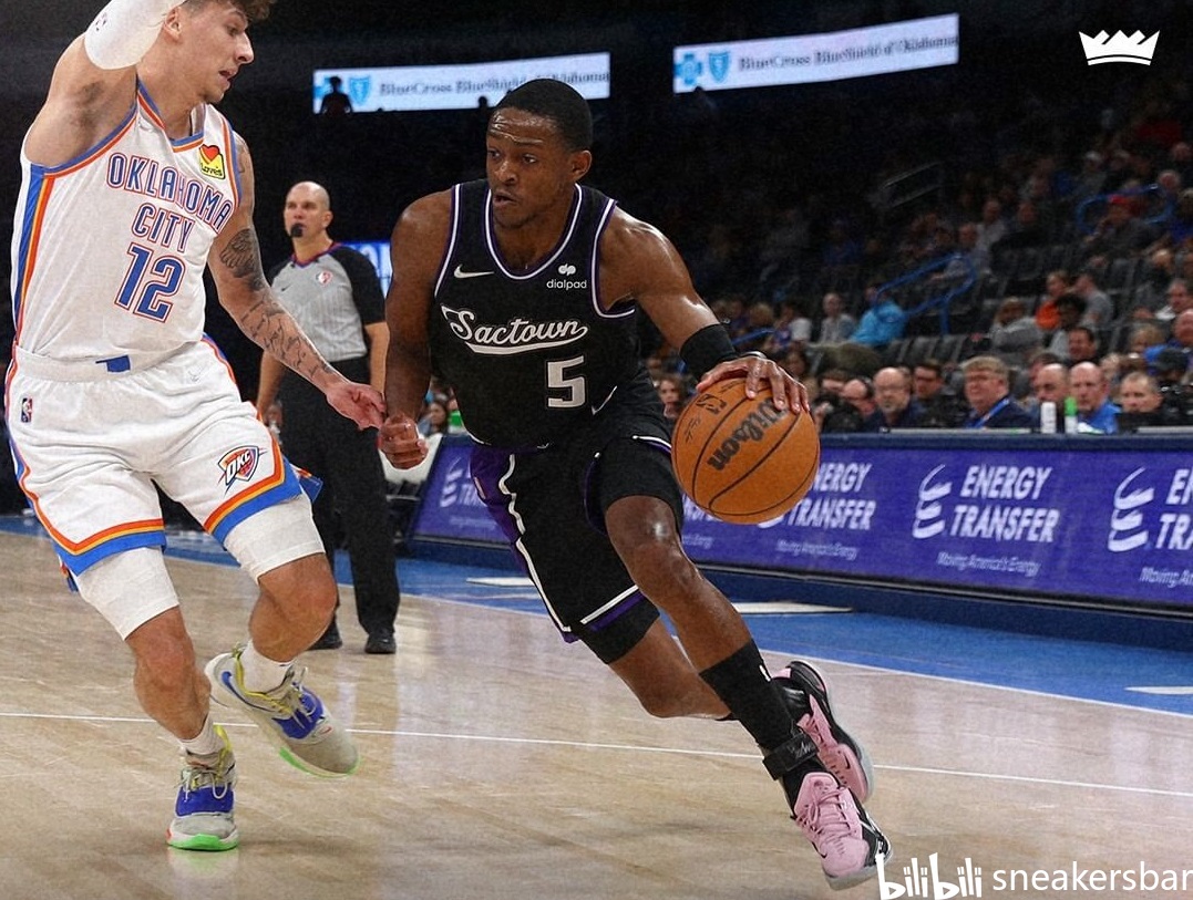 更是牵动着 更是牵动着