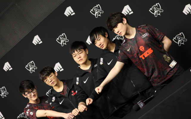 汉密尔顿拿 汉密尔顿拿