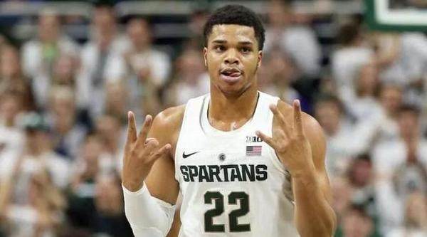 从替补席到 从替补席到