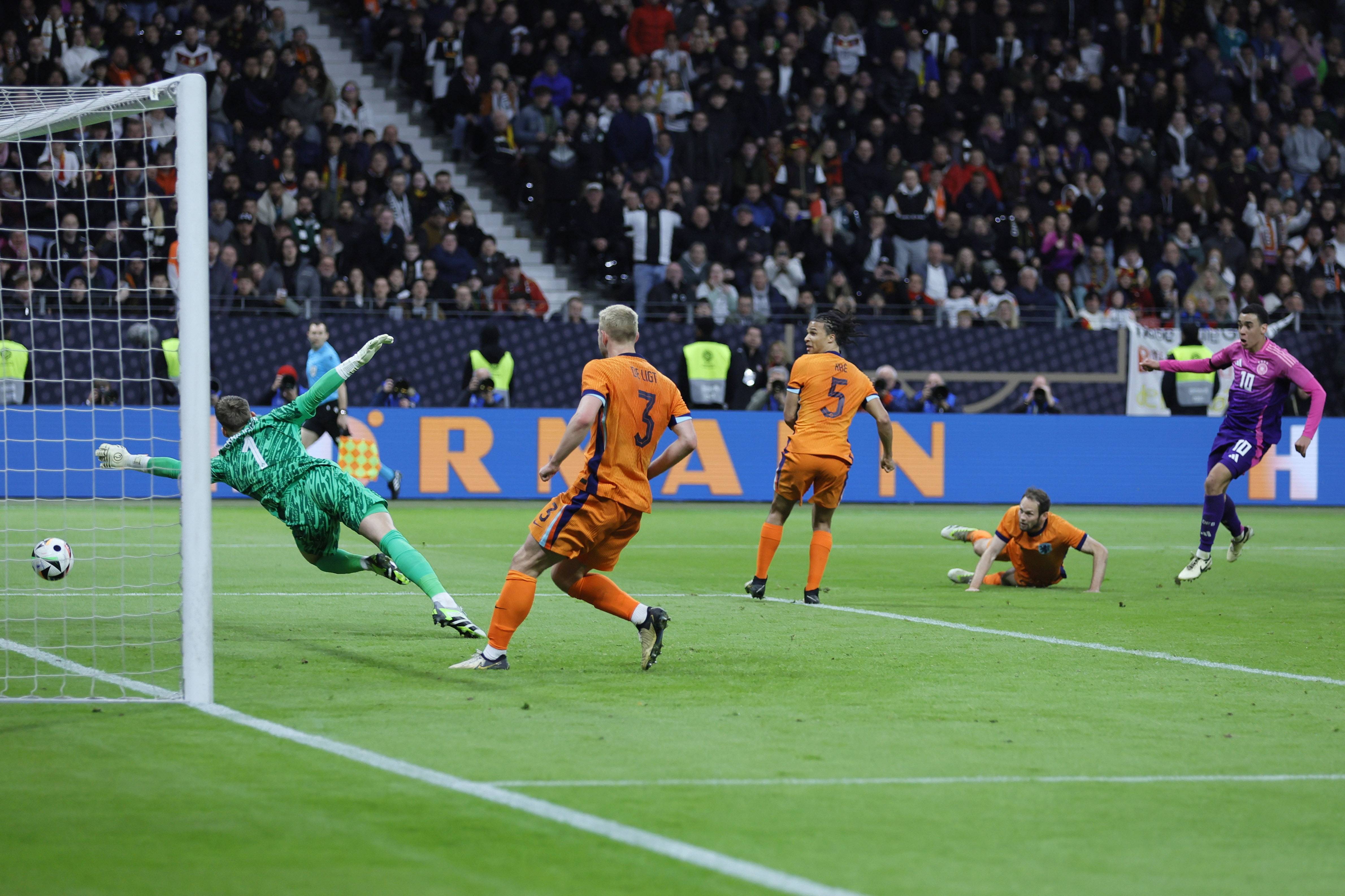 借助外线射 借助外线射