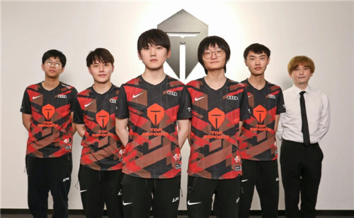 2019 特劳特巅峰：麦克·特劳特夺得生涯第三座 MVP，稳坐当时大联盟第一人