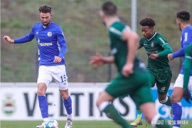 伴随不确定 伴随不确定