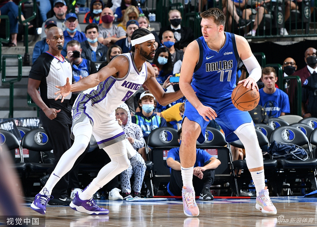 通过植入装 通过植入装